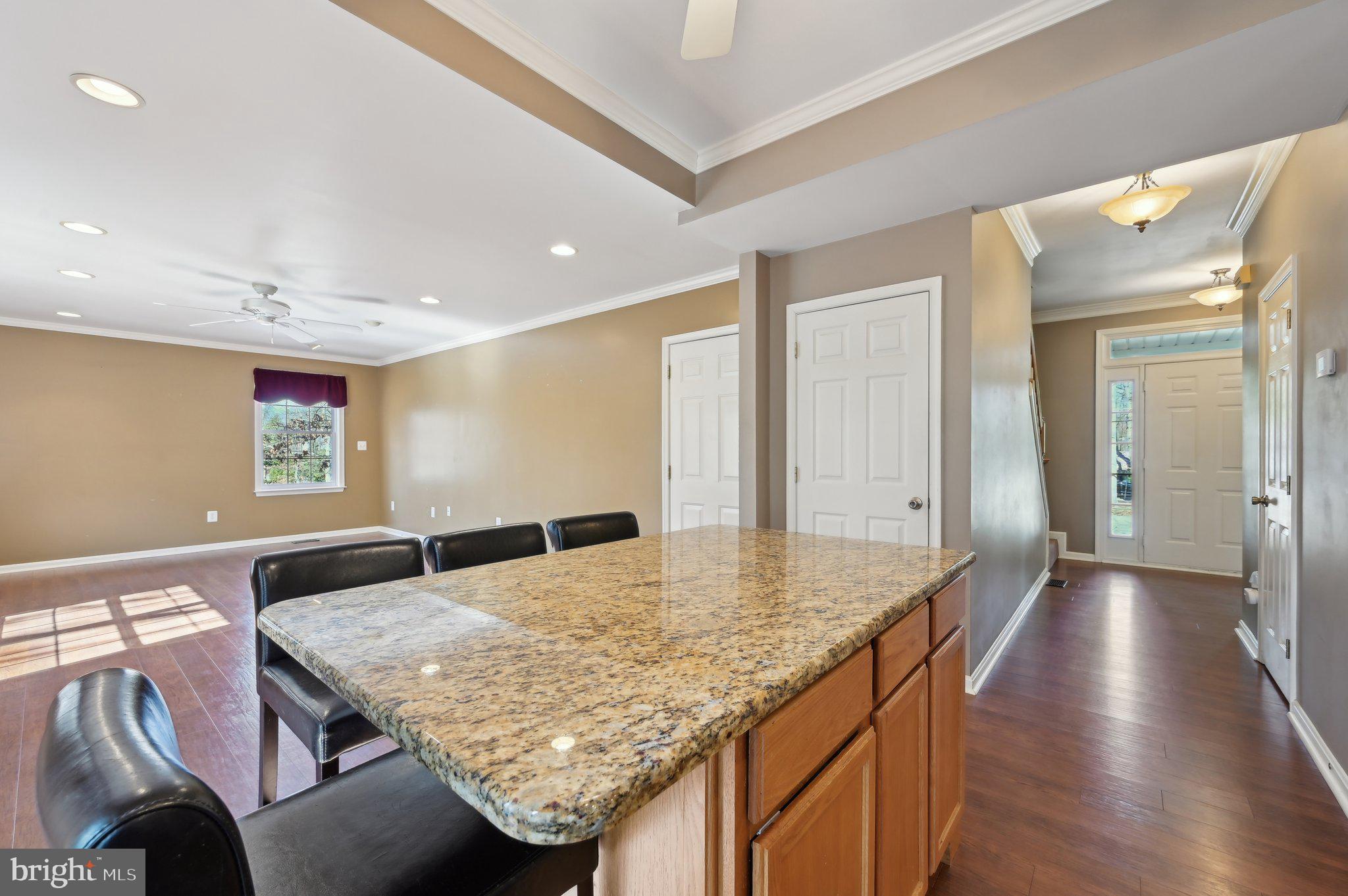 SUNRISE BEACH - Residential