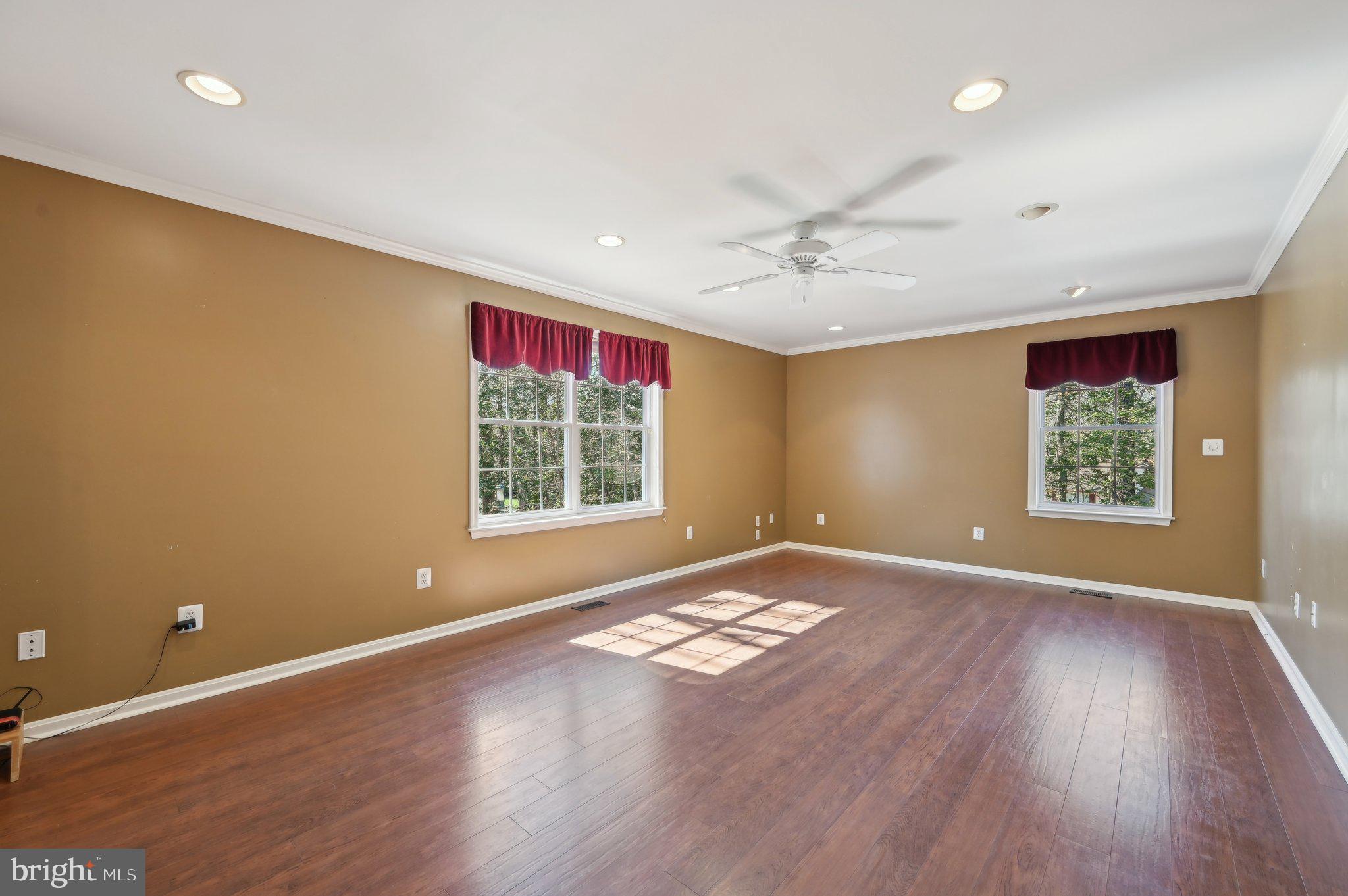 SUNRISE BEACH - Residential