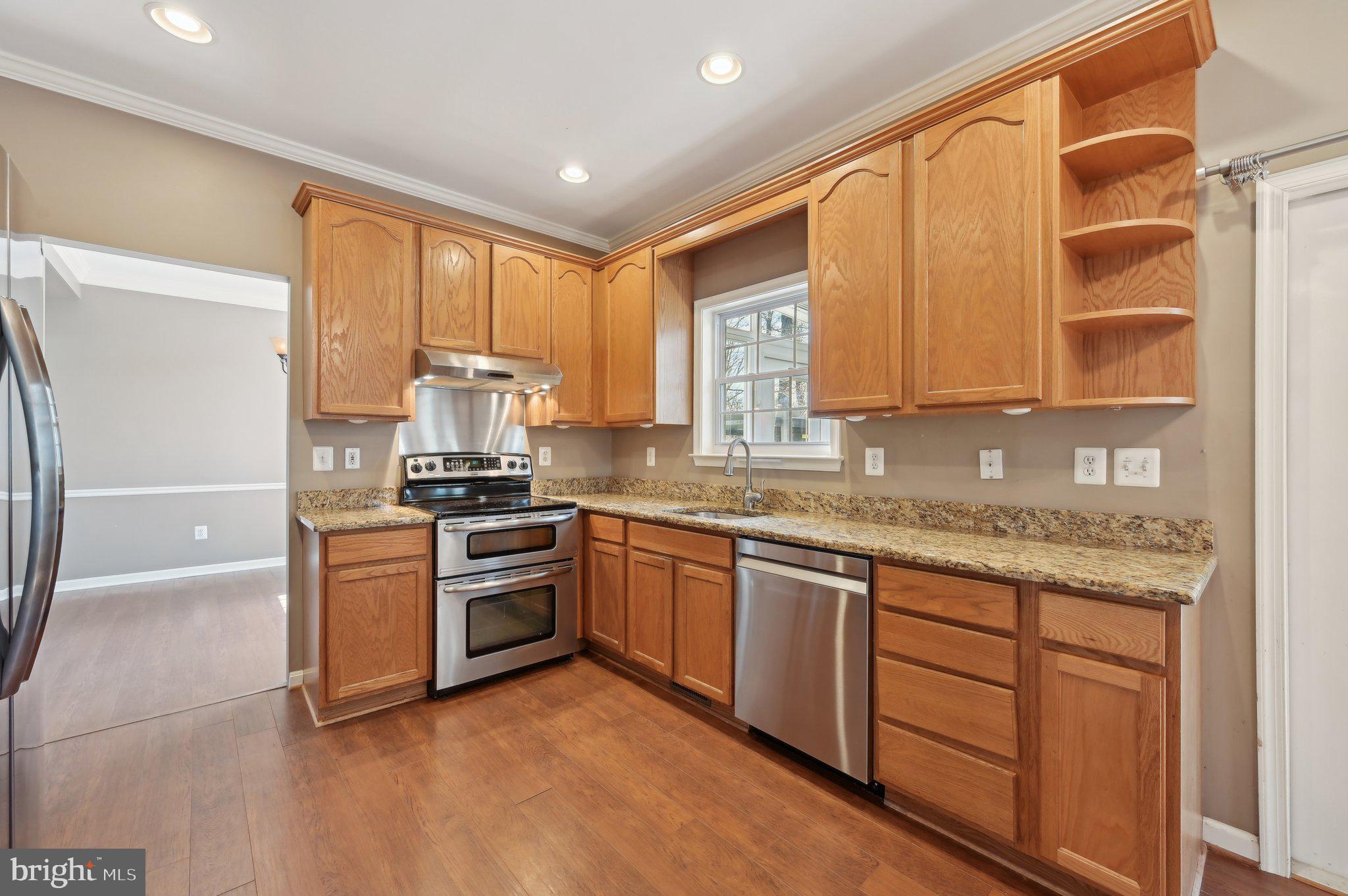 SUNRISE BEACH - Residential