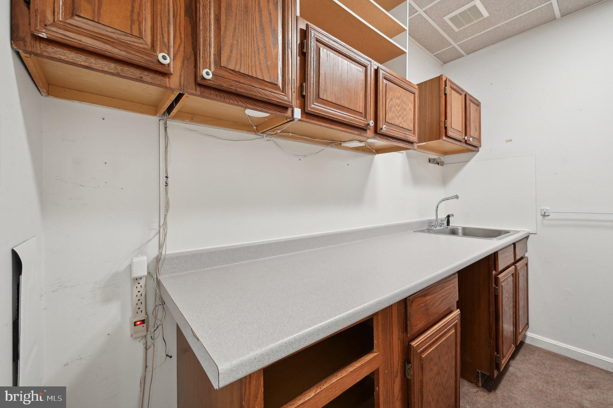 SUNRISE BEACH - Residential