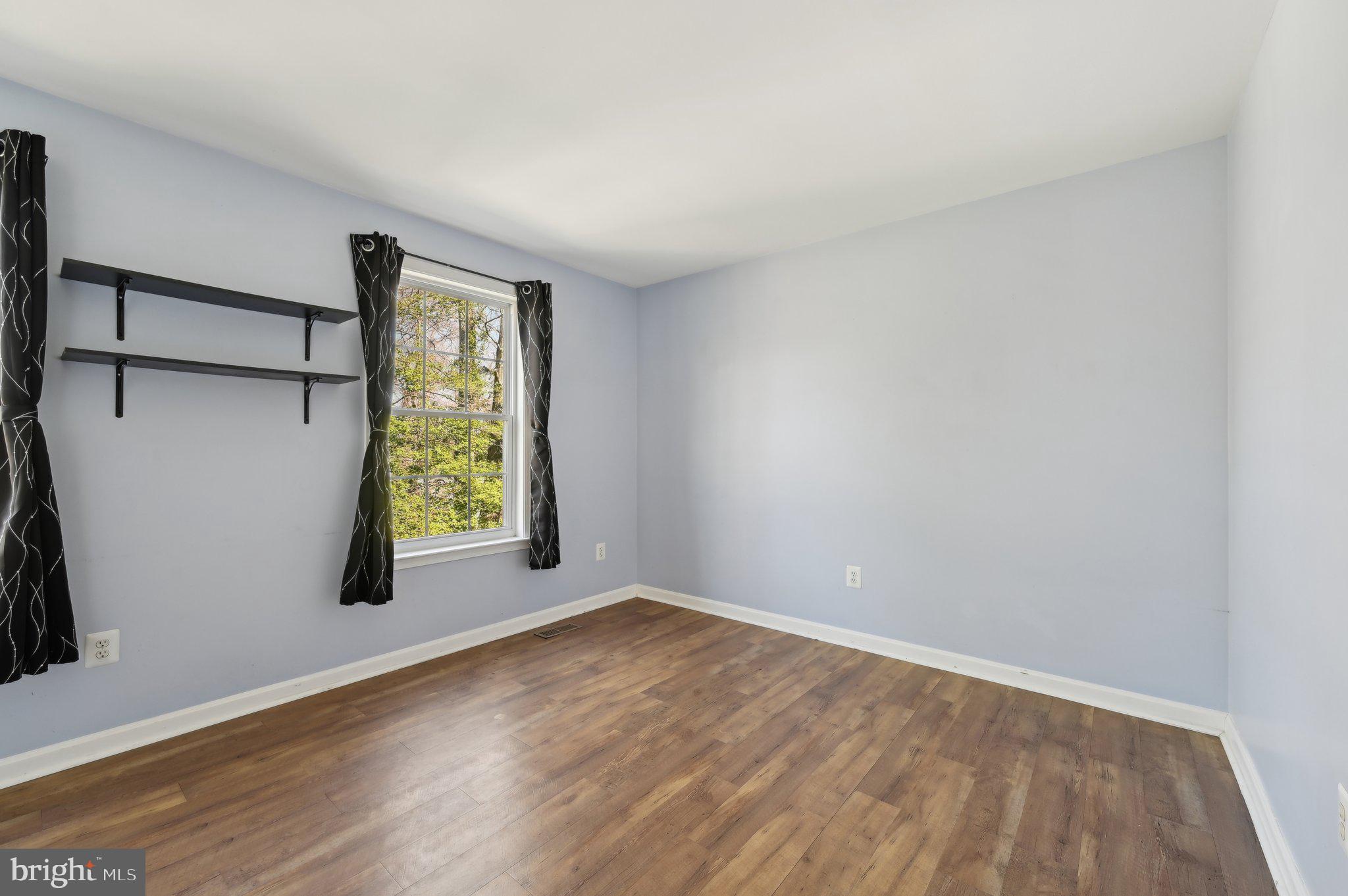 SUNRISE BEACH - Residential