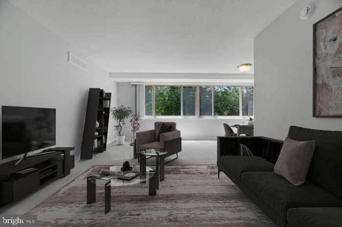 4410 OGLETHORPE 215
