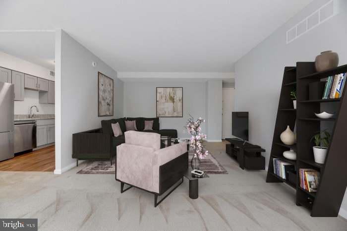4410 OGLETHORPE 215