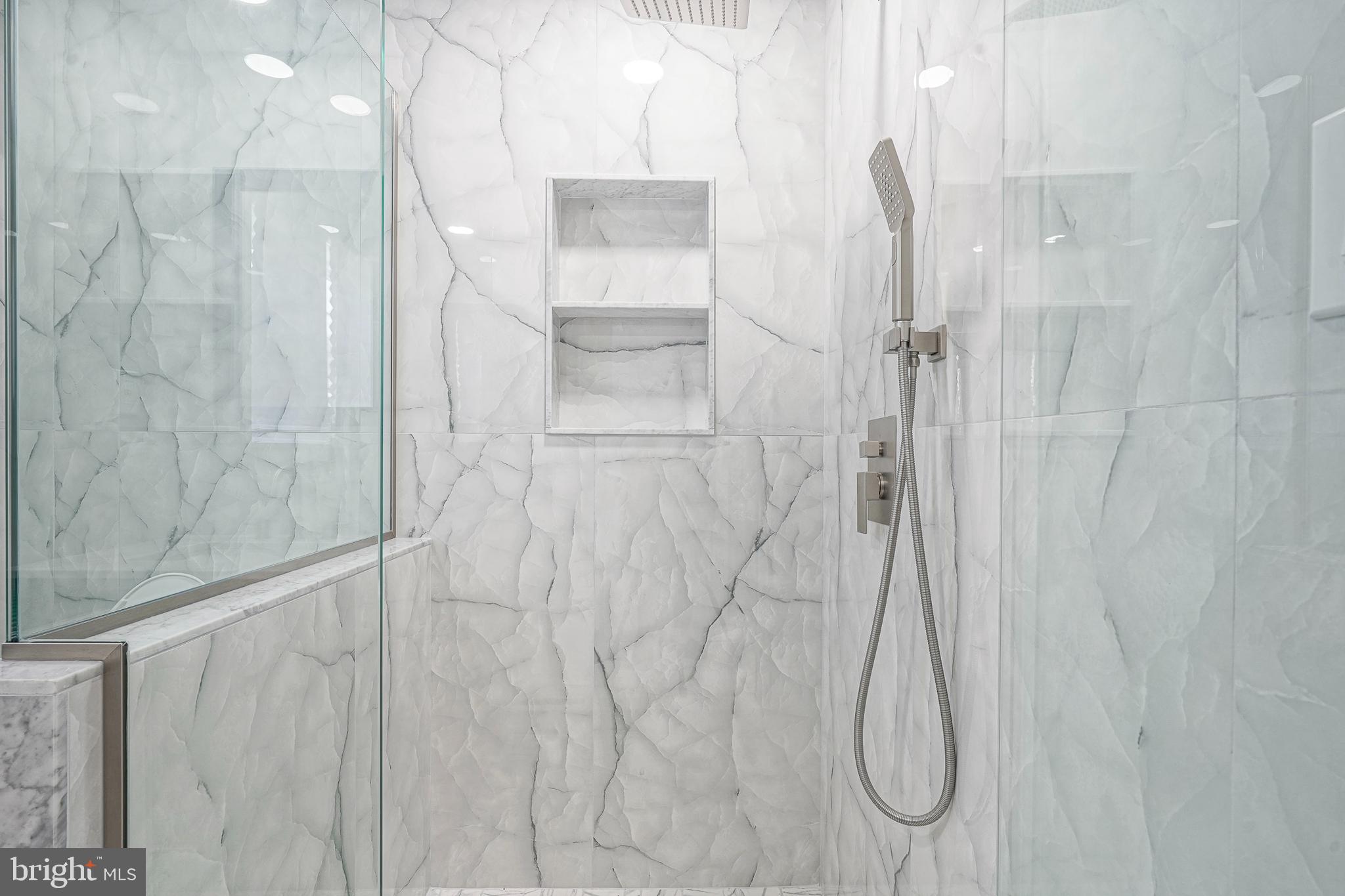 PASSYUNK SQUARE - Residential