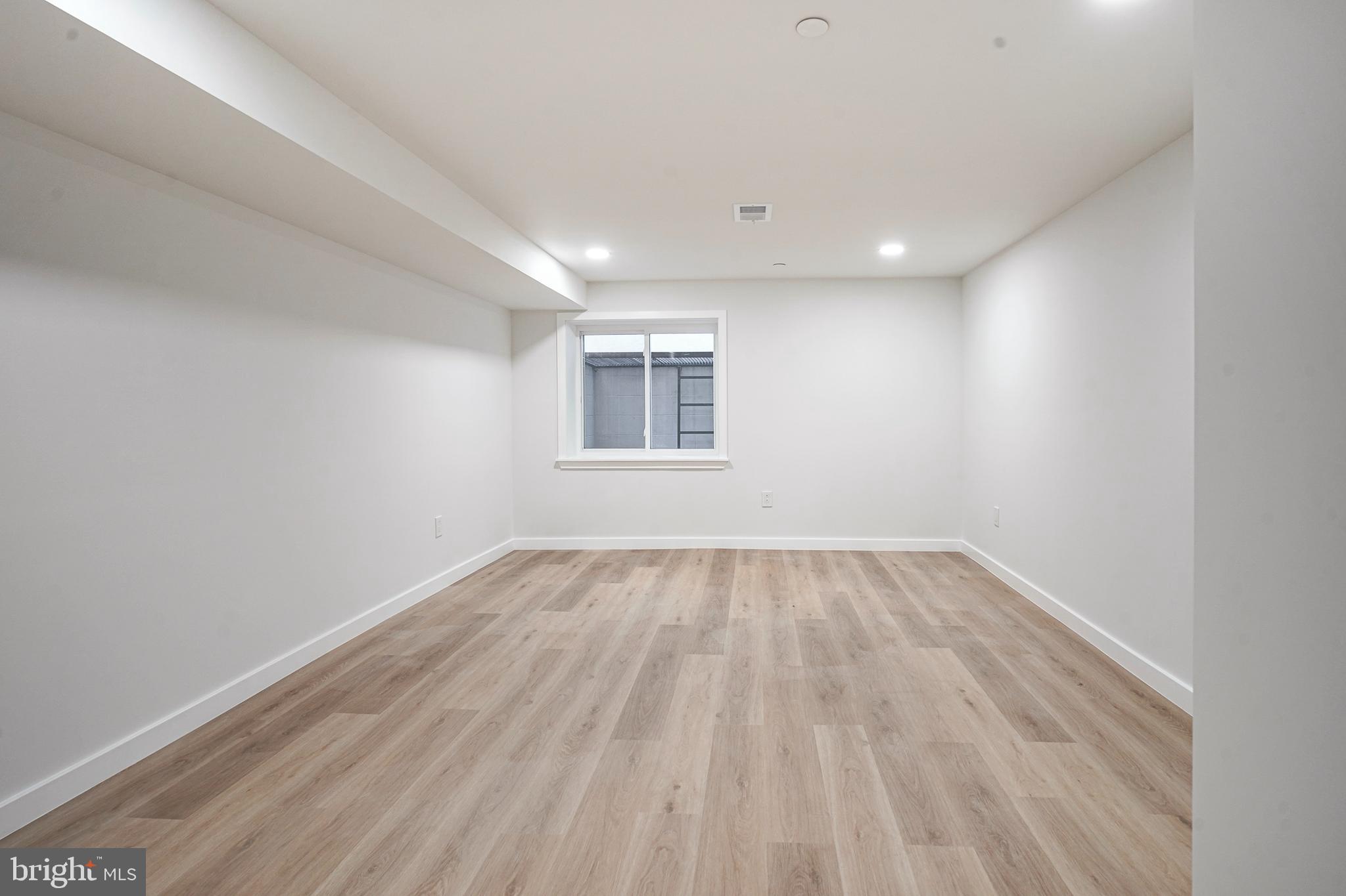 PASSYUNK SQUARE - Residential