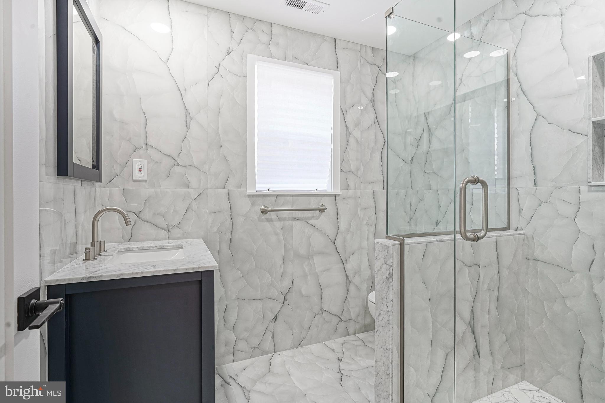 PASSYUNK SQUARE - Residential