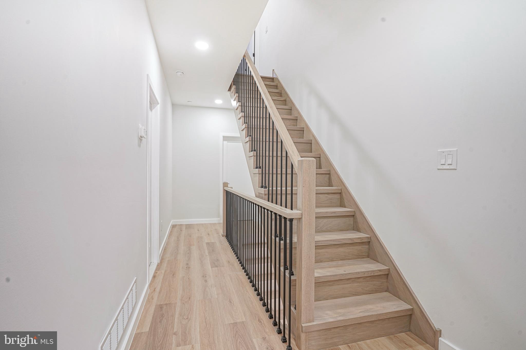 PASSYUNK SQUARE - Residential