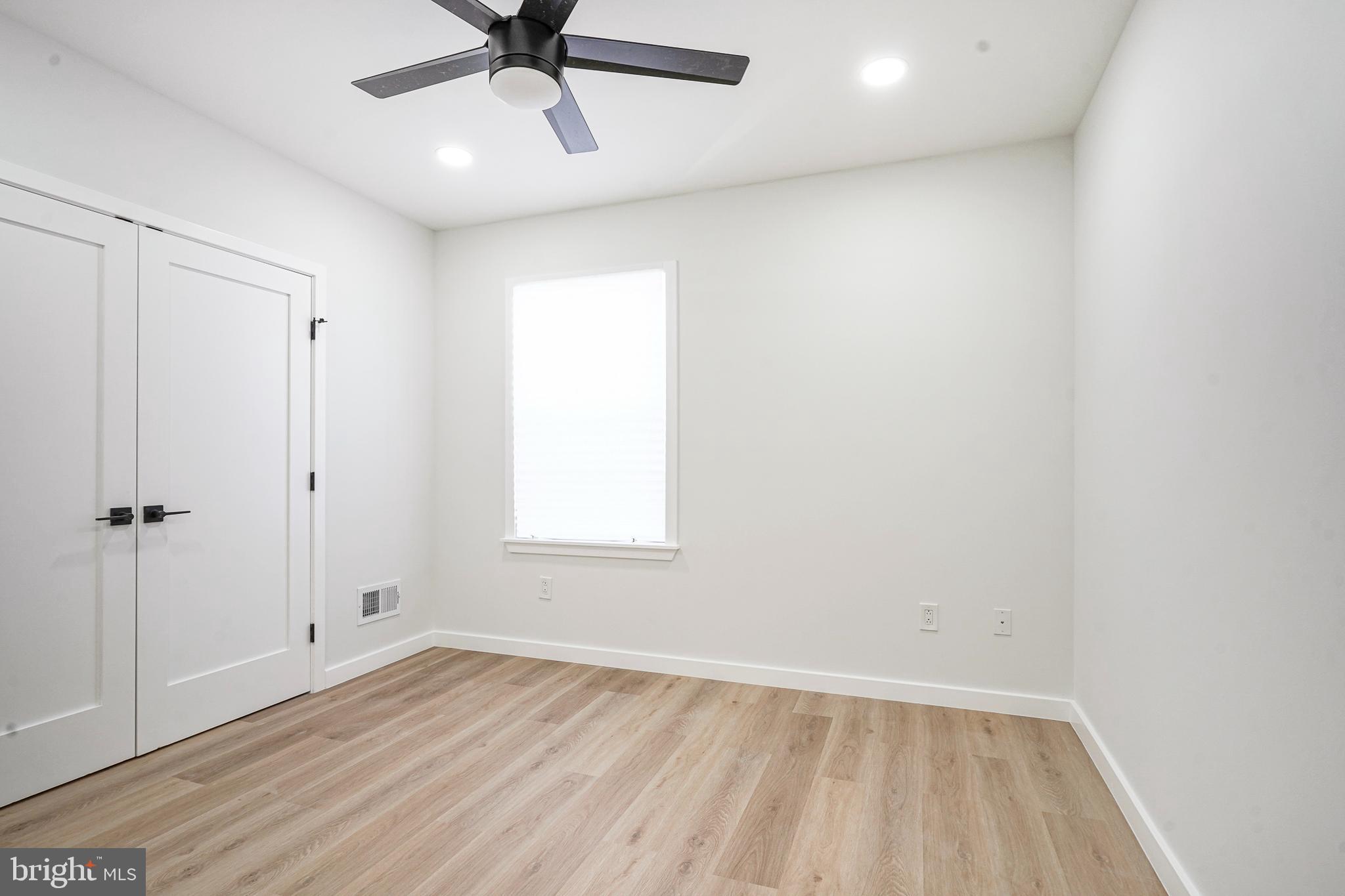 PASSYUNK SQUARE - Residential