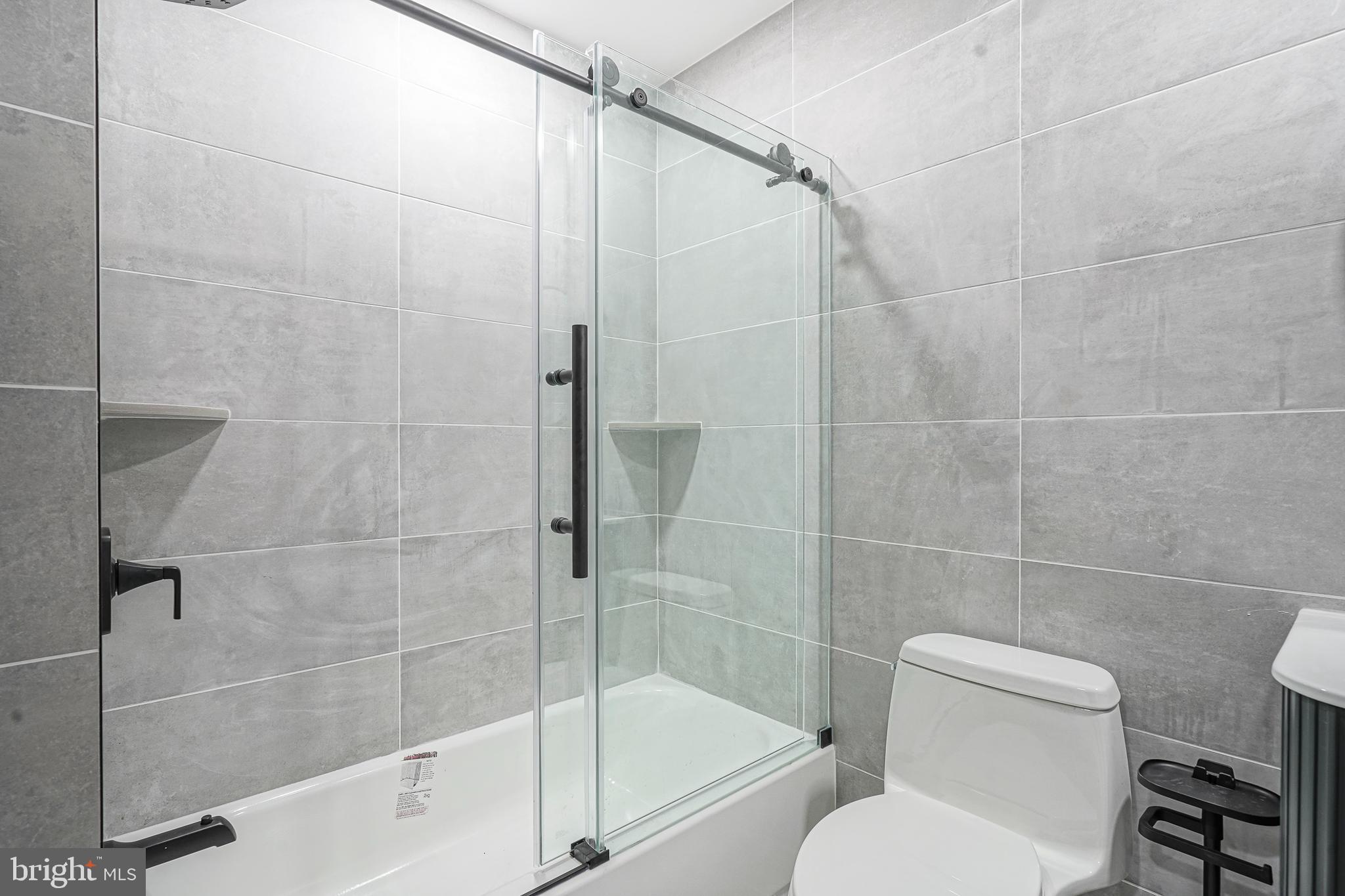 PASSYUNK SQUARE - Residential