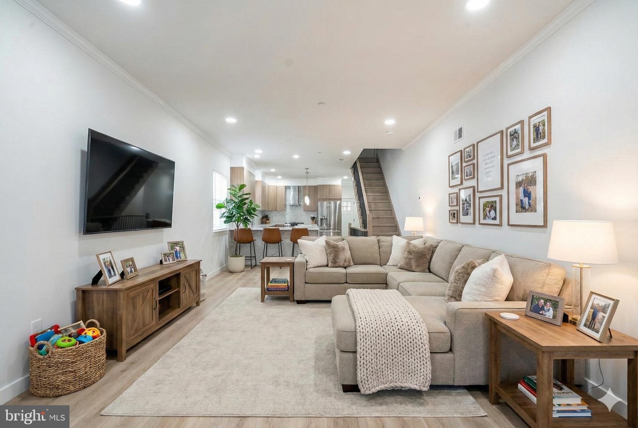 PASSYUNK SQUARE - Residential