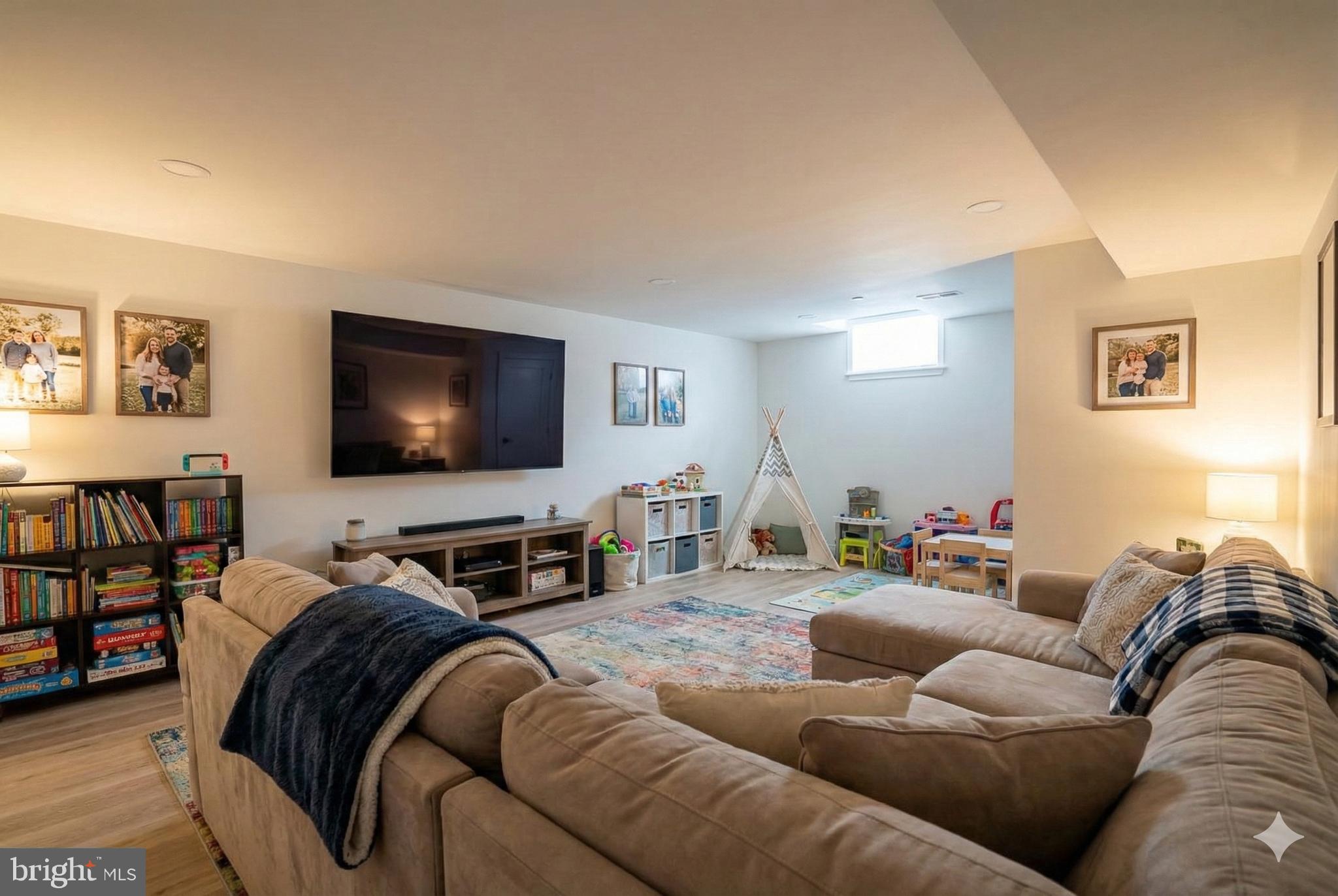 PASSYUNK SQUARE - Residential