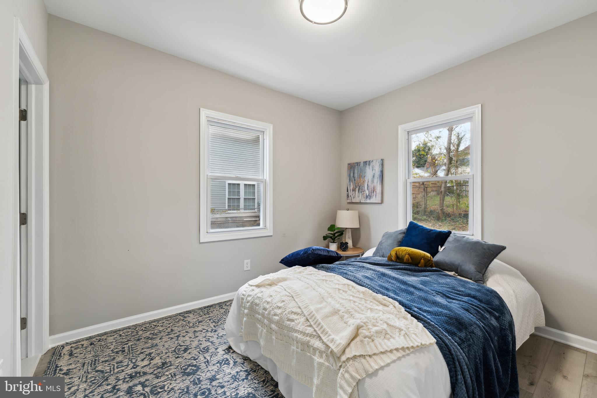 COLMAR MANOR - Residential