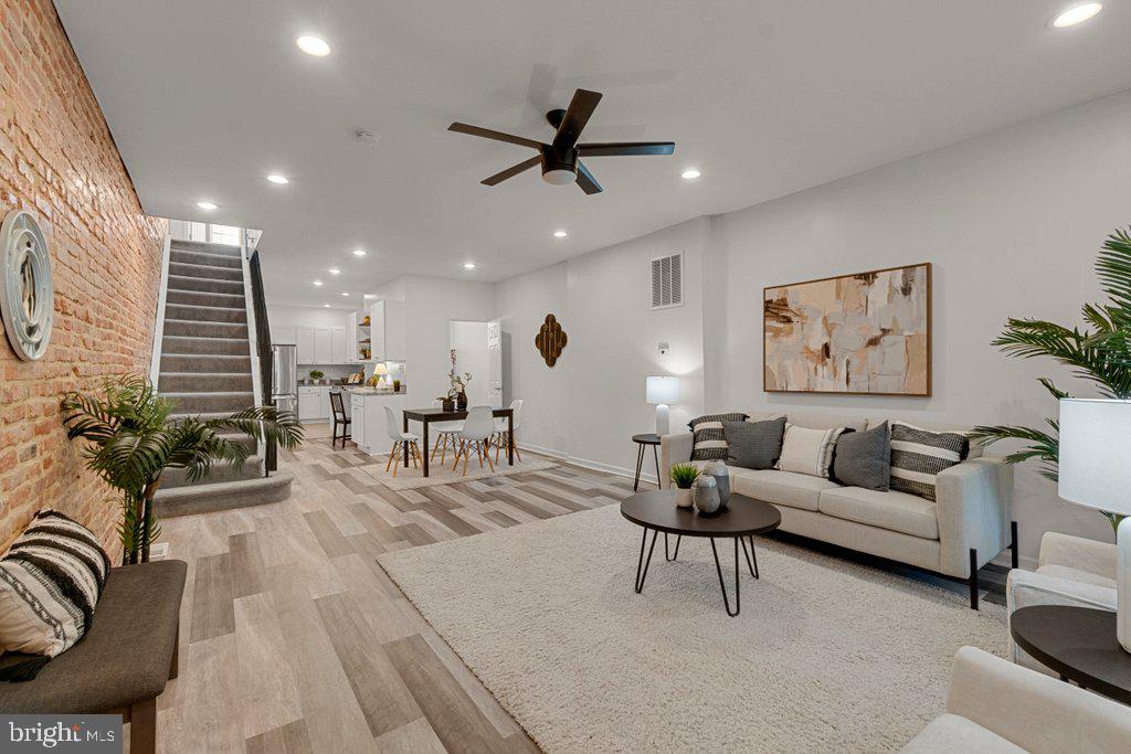 BRIDGEVIEW - GREENLAWN - Residential