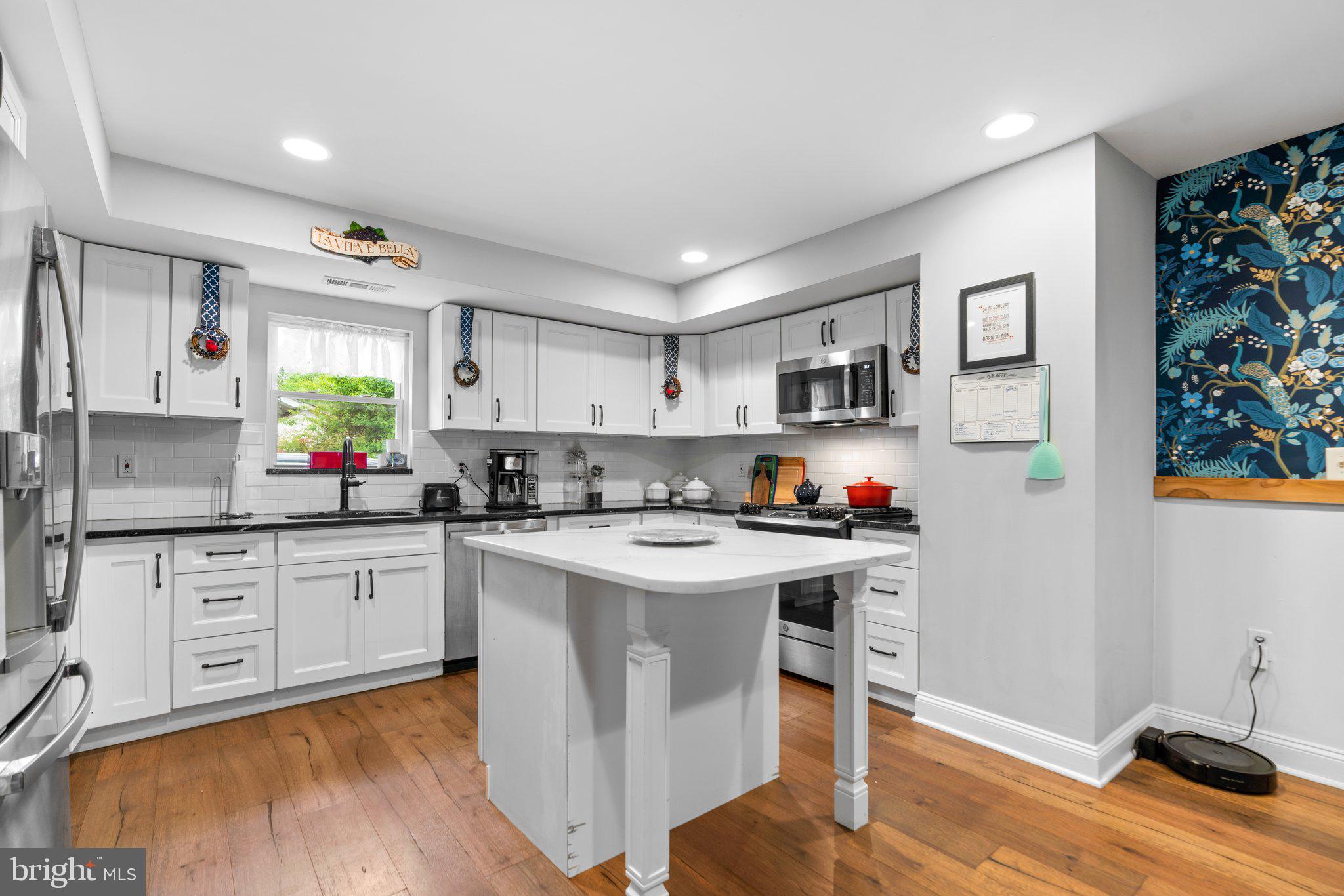 BRENTWOOD - Residential