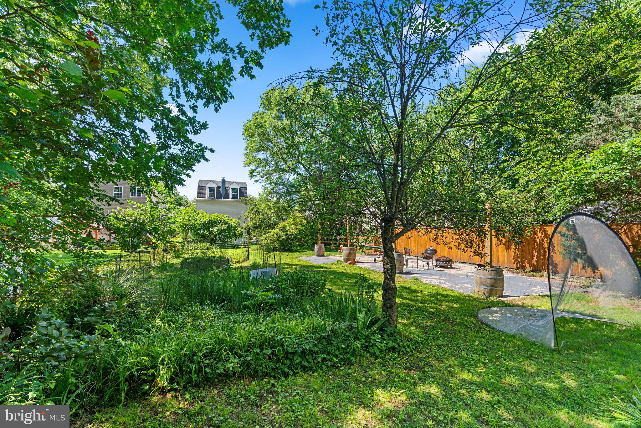 BRENTWOOD - Residential