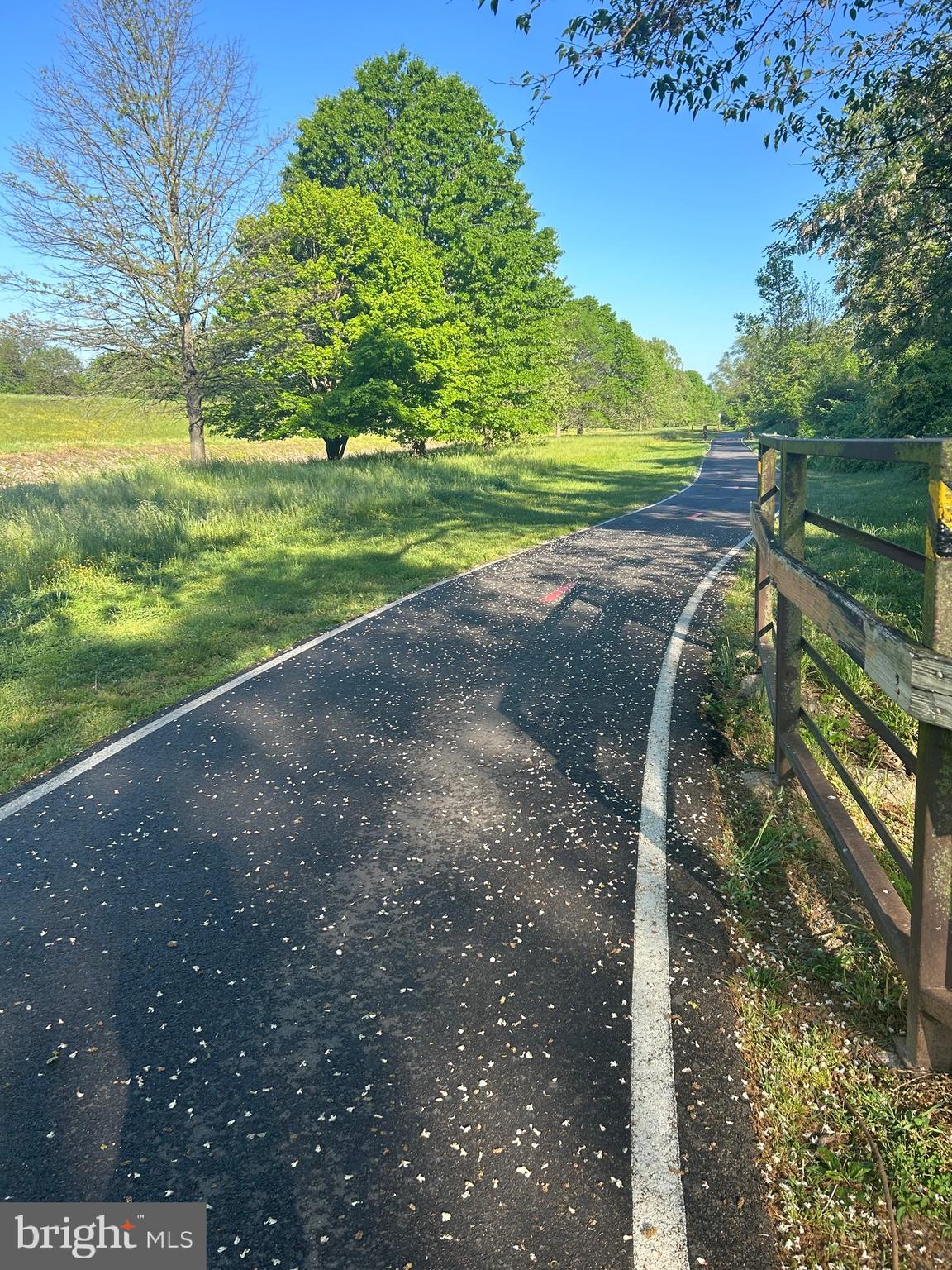 BRENTWOOD - Residential