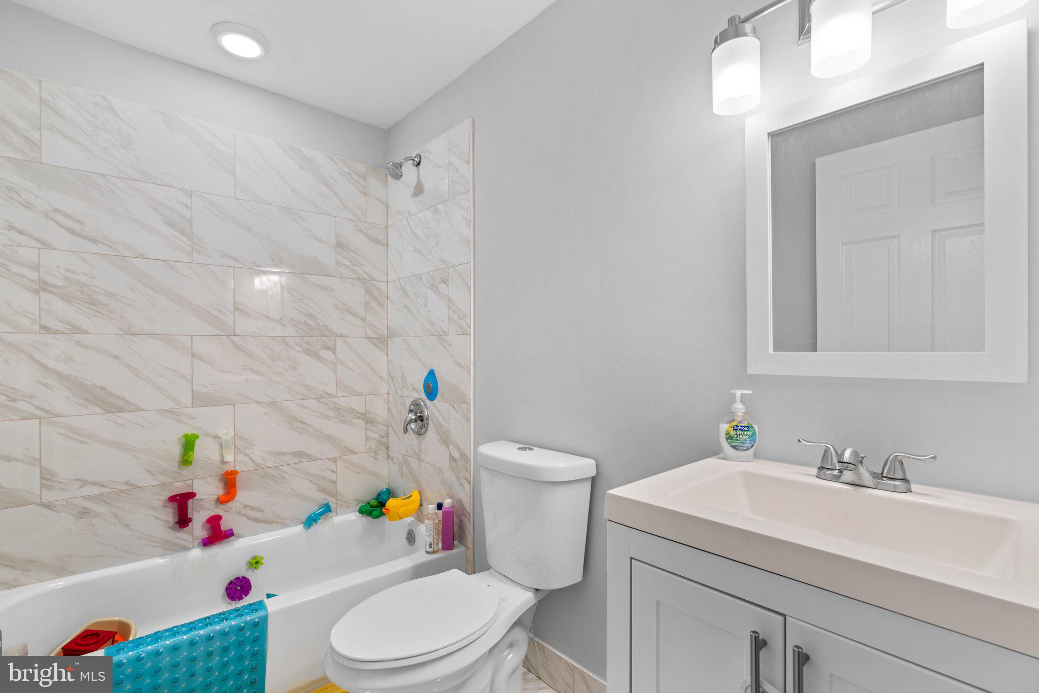 BRENTWOOD - Residential