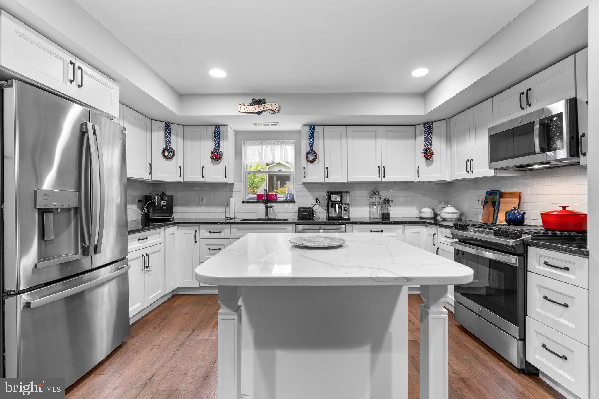 BRENTWOOD - Residential