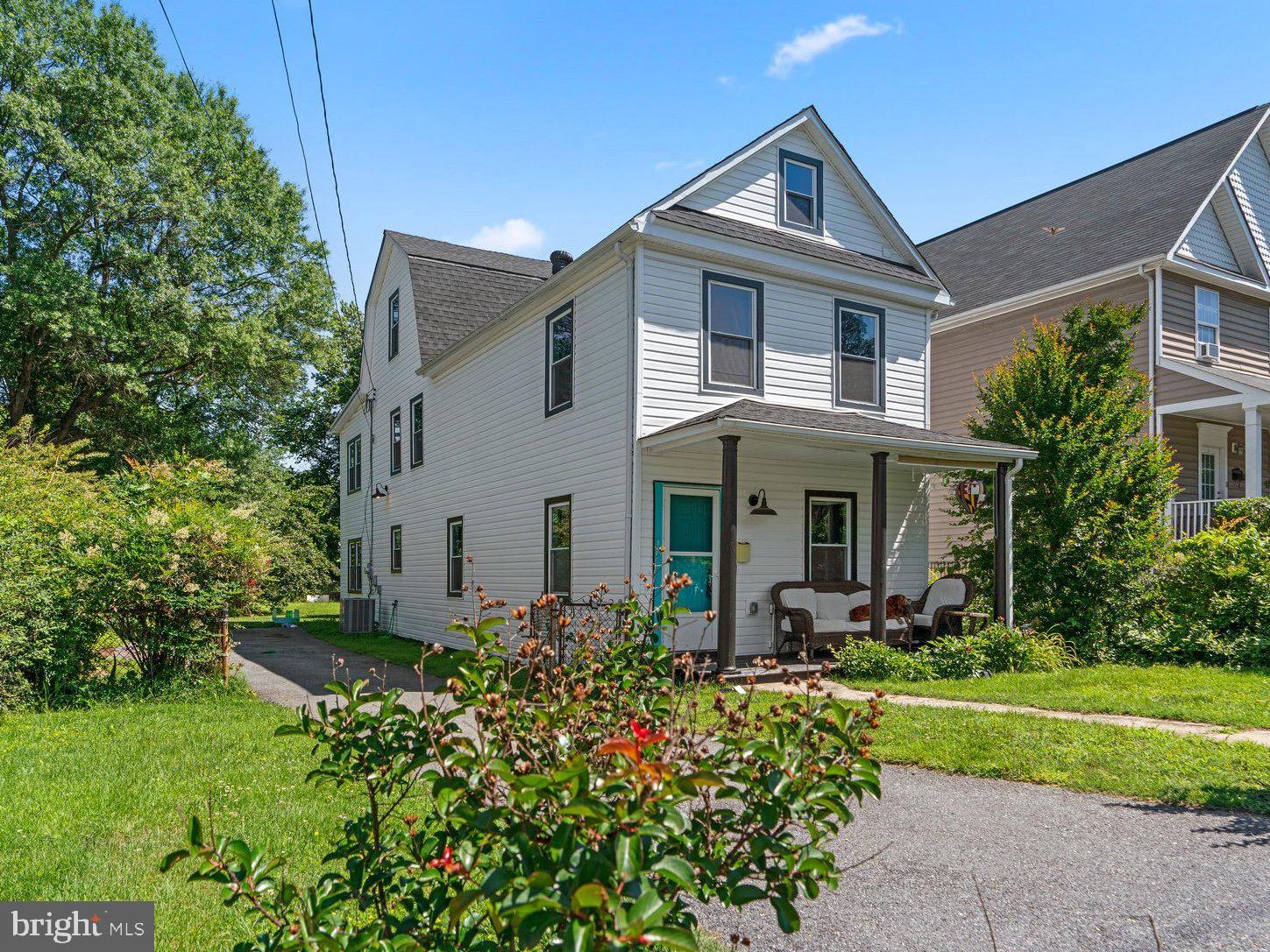 BRENTWOOD - Residential