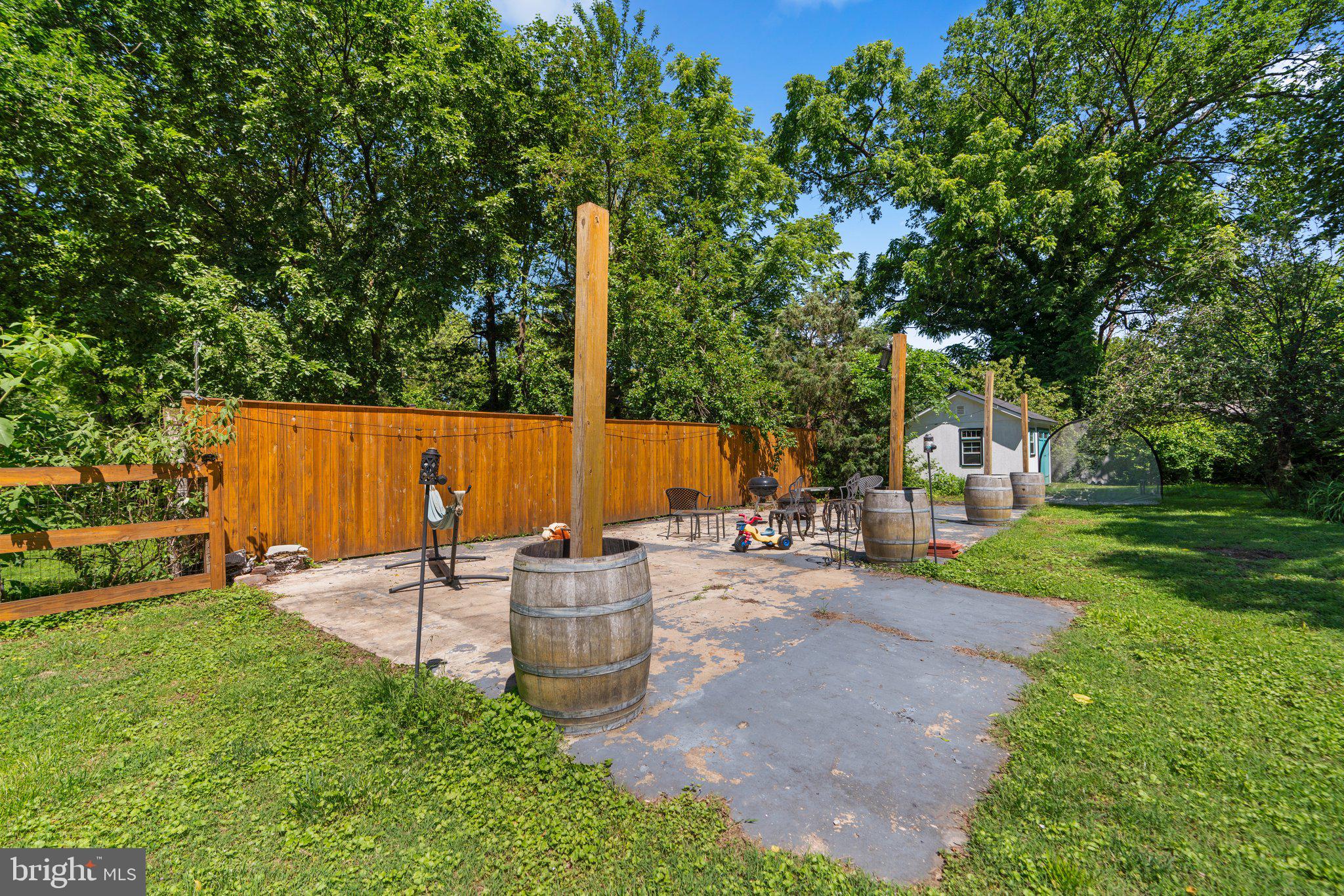 BRENTWOOD - Residential