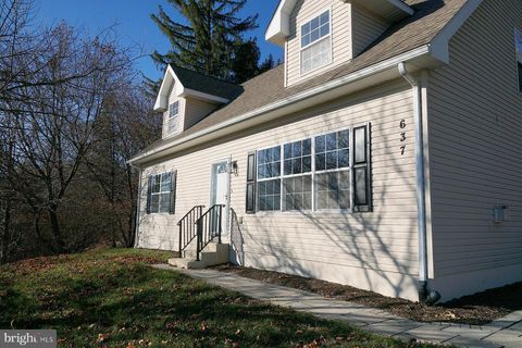 637 MCCALLS FERRY ROAD PARKESBURG PA 19365