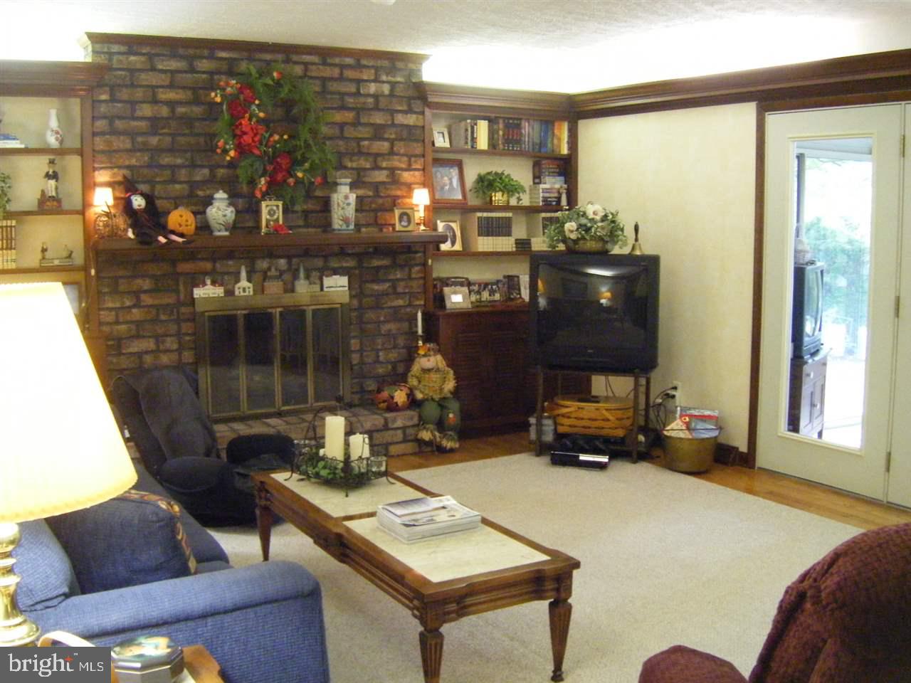 HAINES ACRES - Residential
