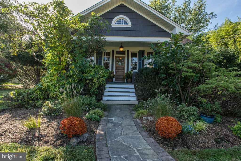 Photo of 17 Pleasant Hill Road, OWINGS MILLS, MD 21117 (MLS # MDBC2141458)