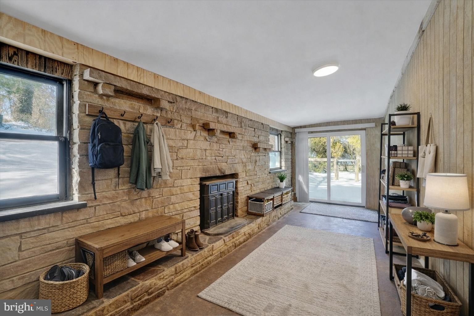 EAST MANCHESTER TWP. - Residential