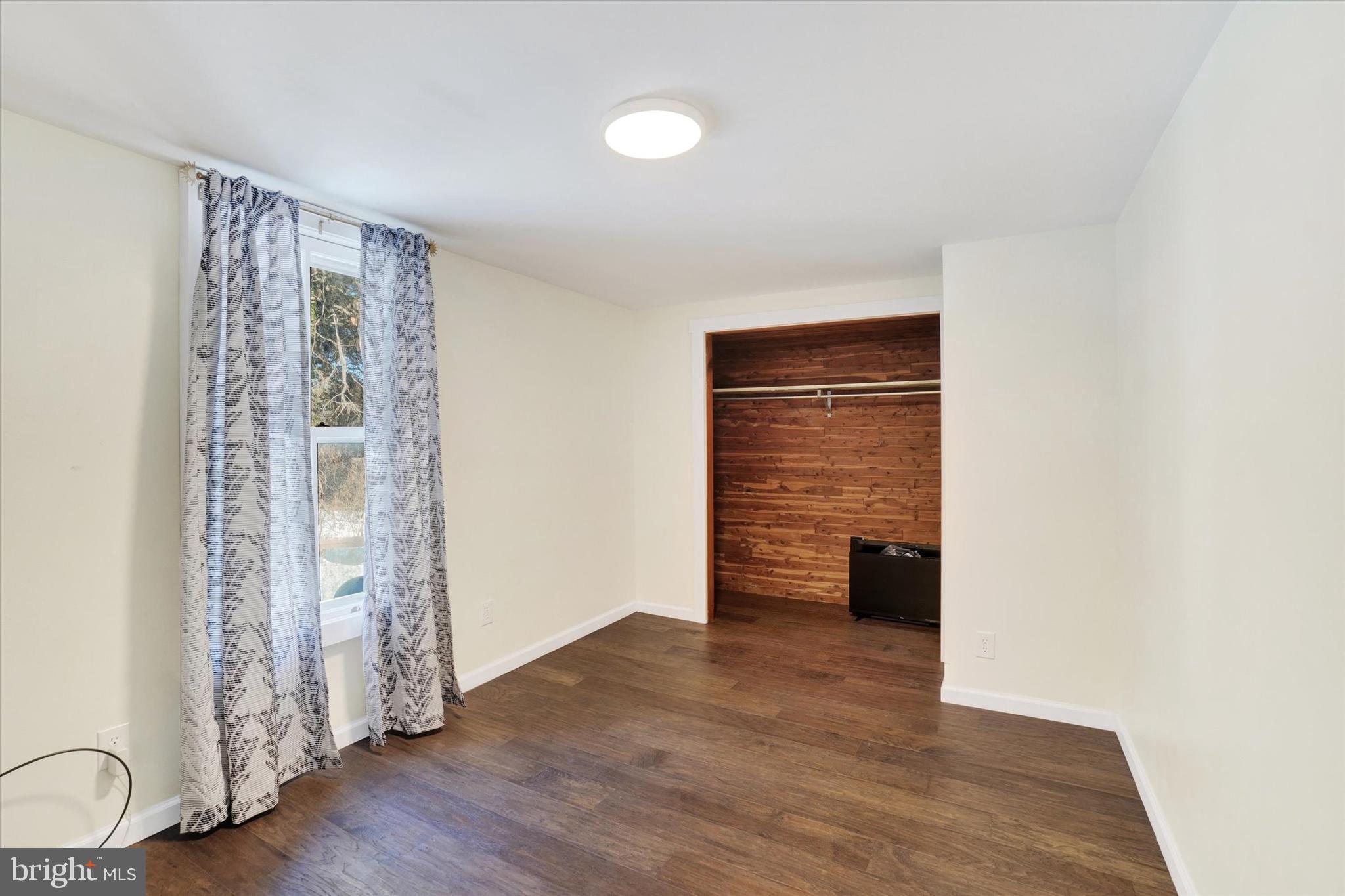 EAST MANCHESTER TWP. - Residential