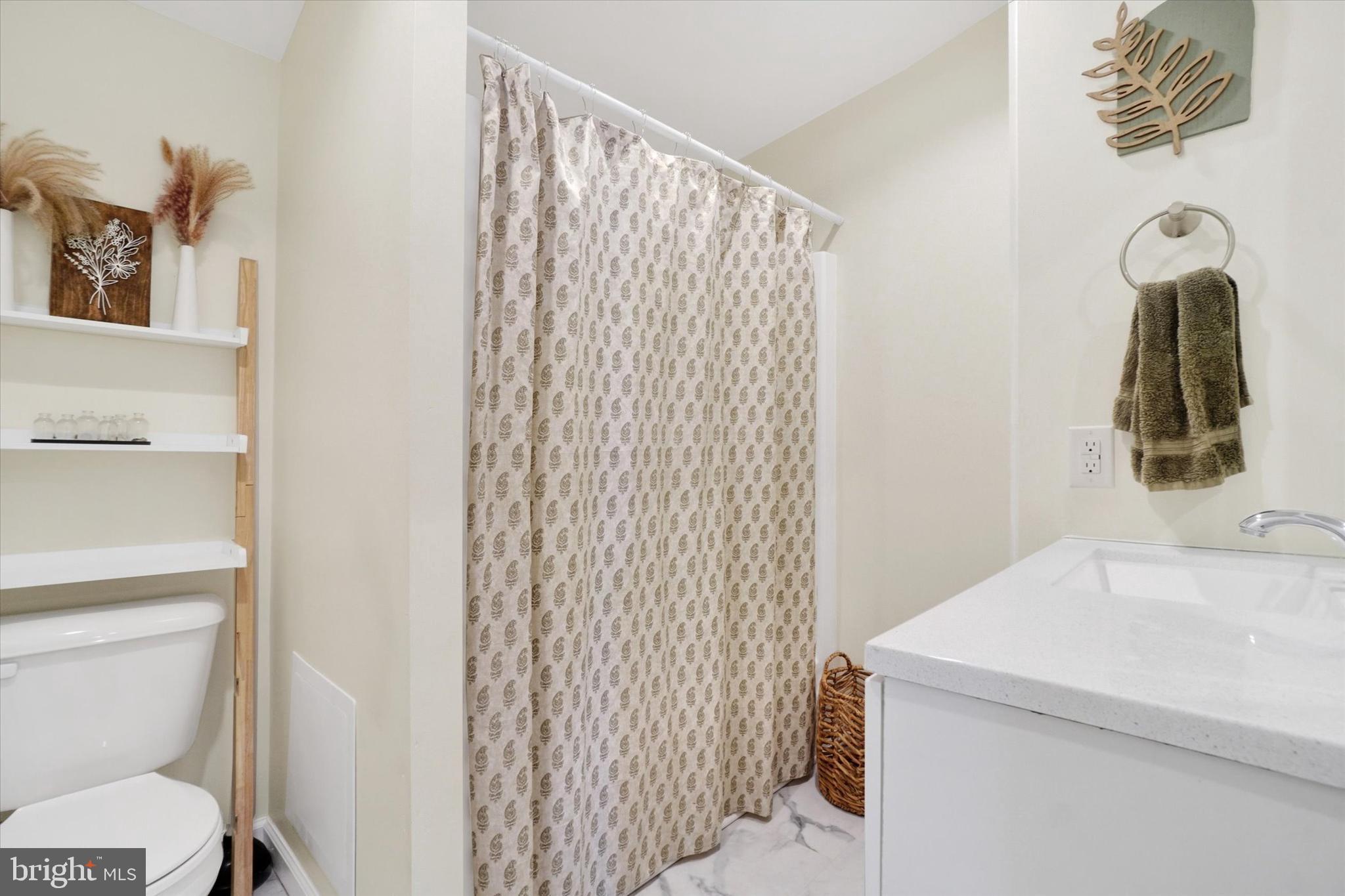 EAST MANCHESTER TWP. - Residential