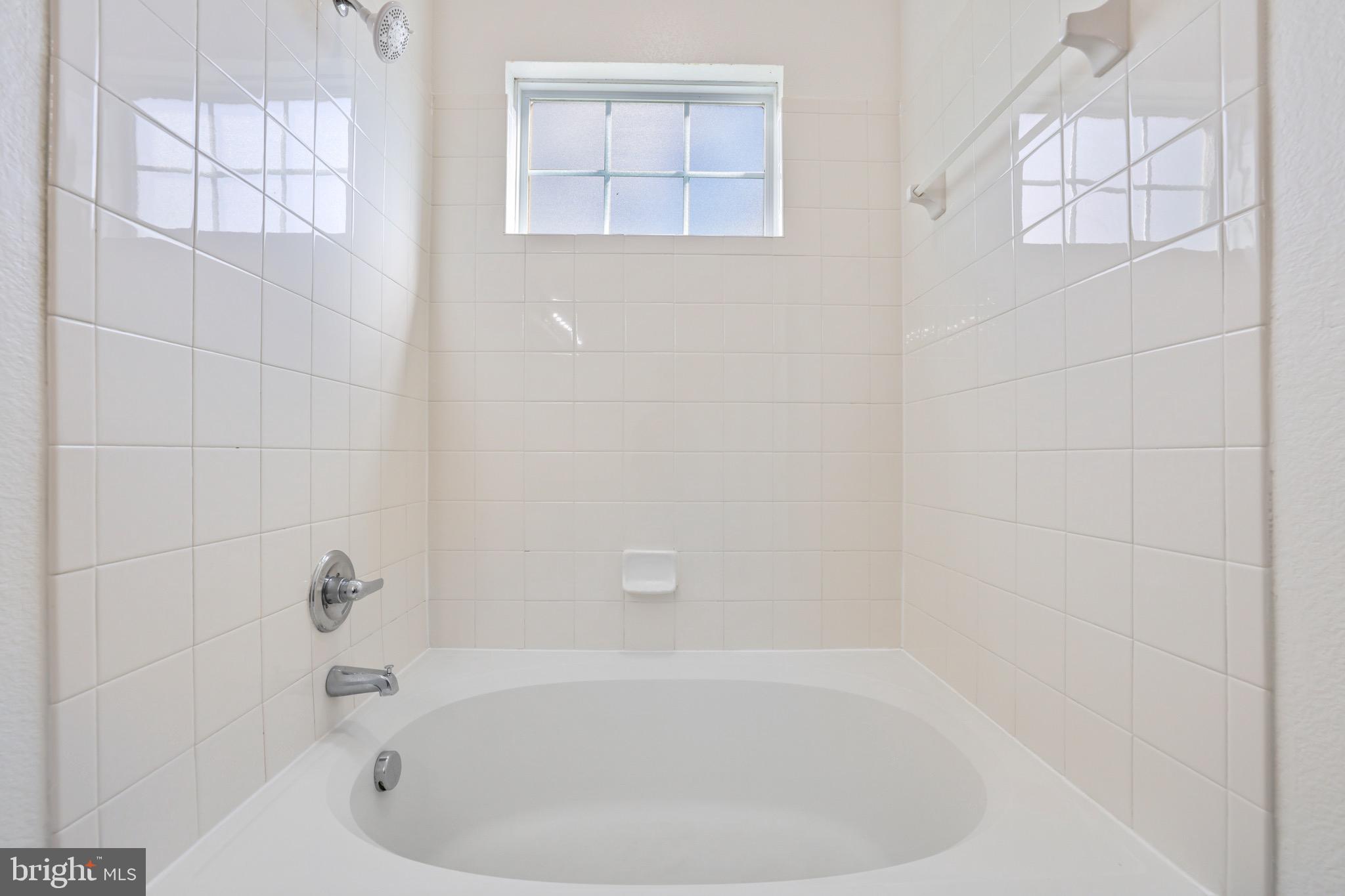 ASHMORE AT GERMANOWN COMMUNITY - Residential