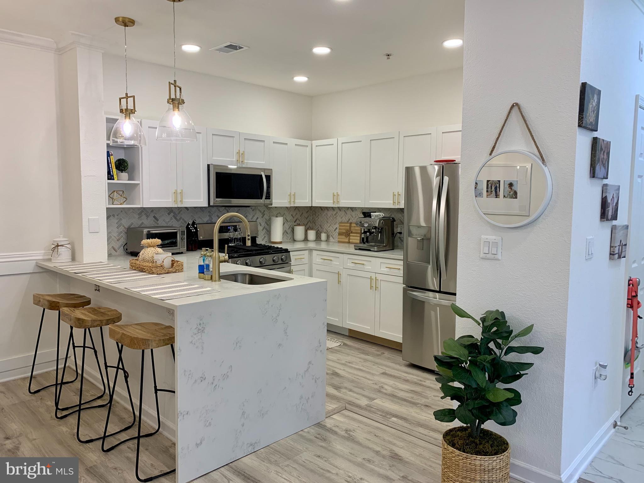 ASHMORE AT GERMANOWN COMMUNITY - Residential