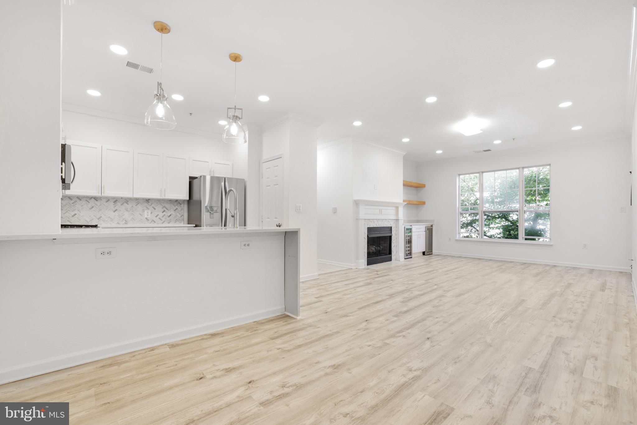 ASHMORE AT GERMANOWN COMMUNITY - Residential