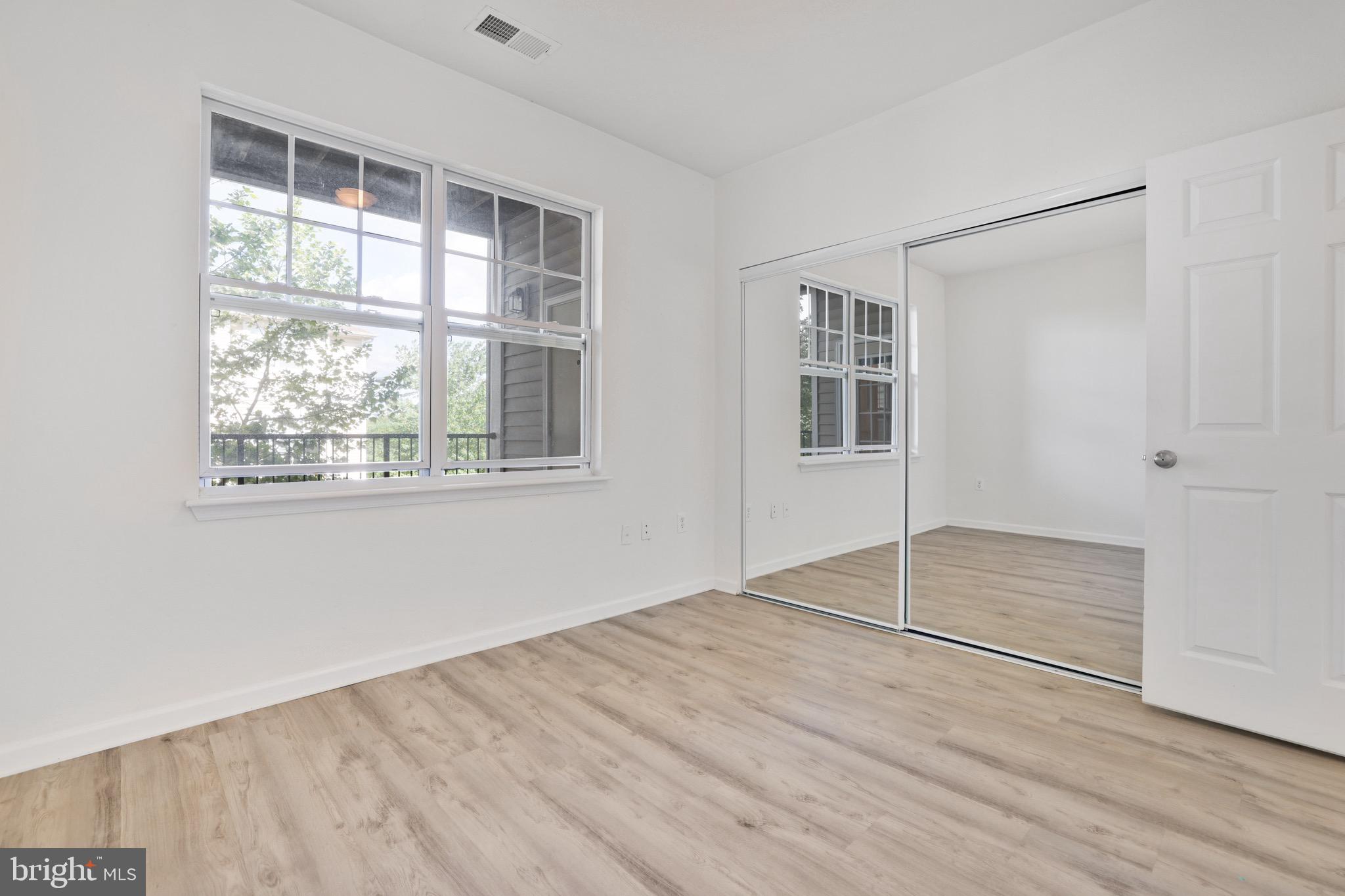 ASHMORE AT GERMANOWN COMMUNITY - Residential