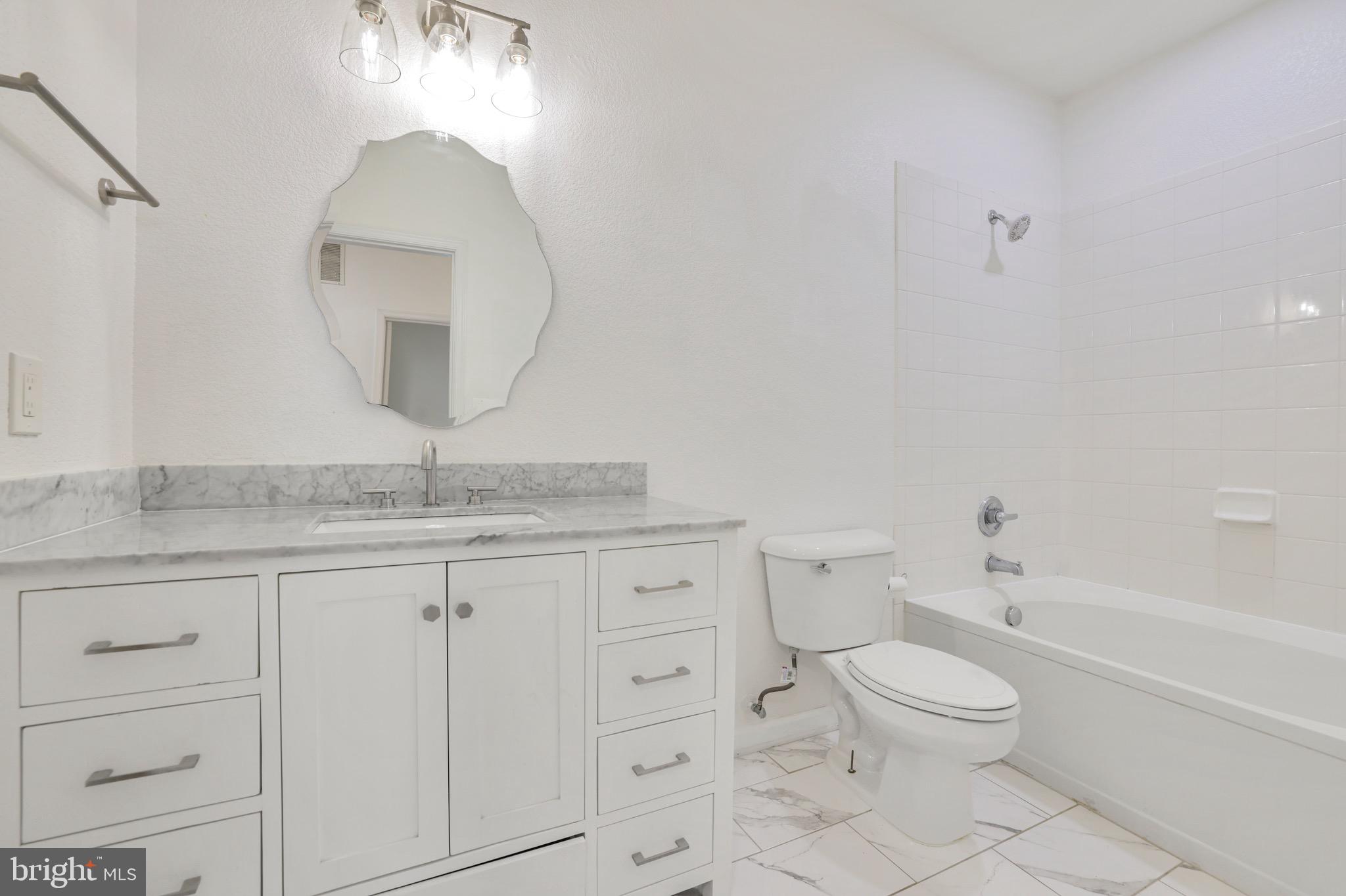 ASHMORE AT GERMANOWN COMMUNITY - Residential