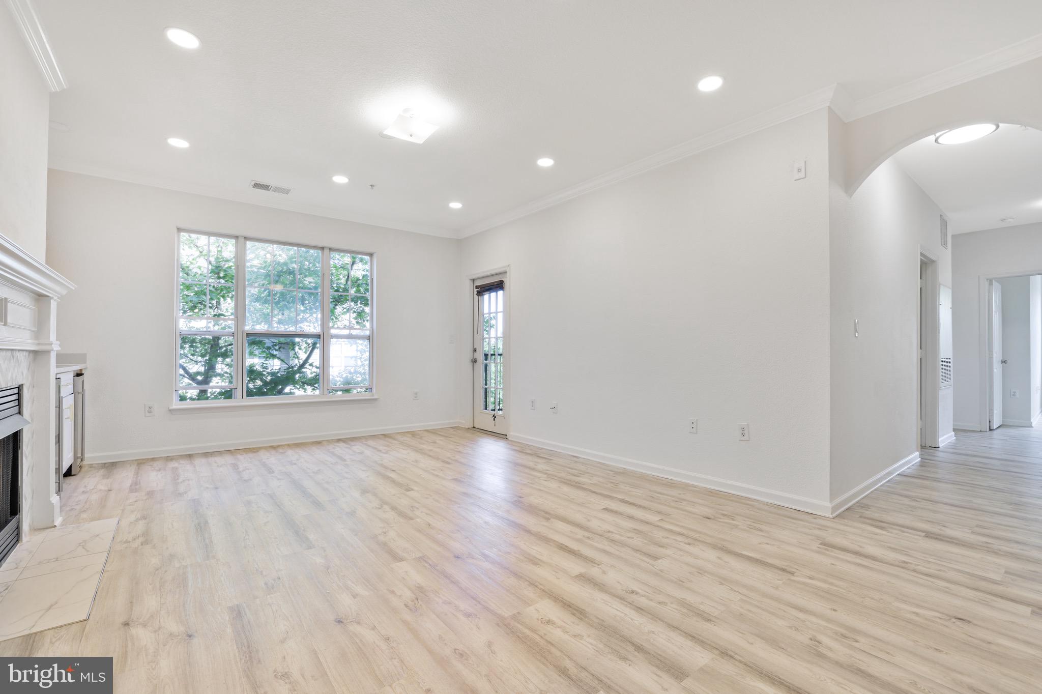 ASHMORE AT GERMANOWN COMMUNITY - Residential