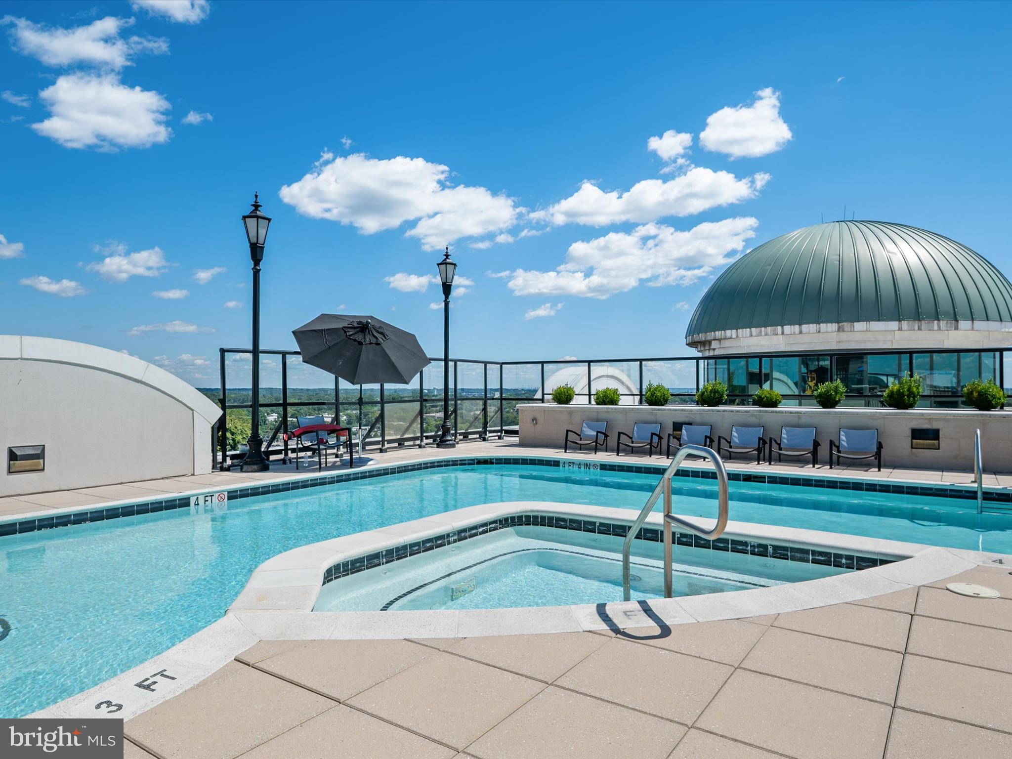 GRANDVIEW AT ANNAPOLIS TOWNE CENTRE - Residential