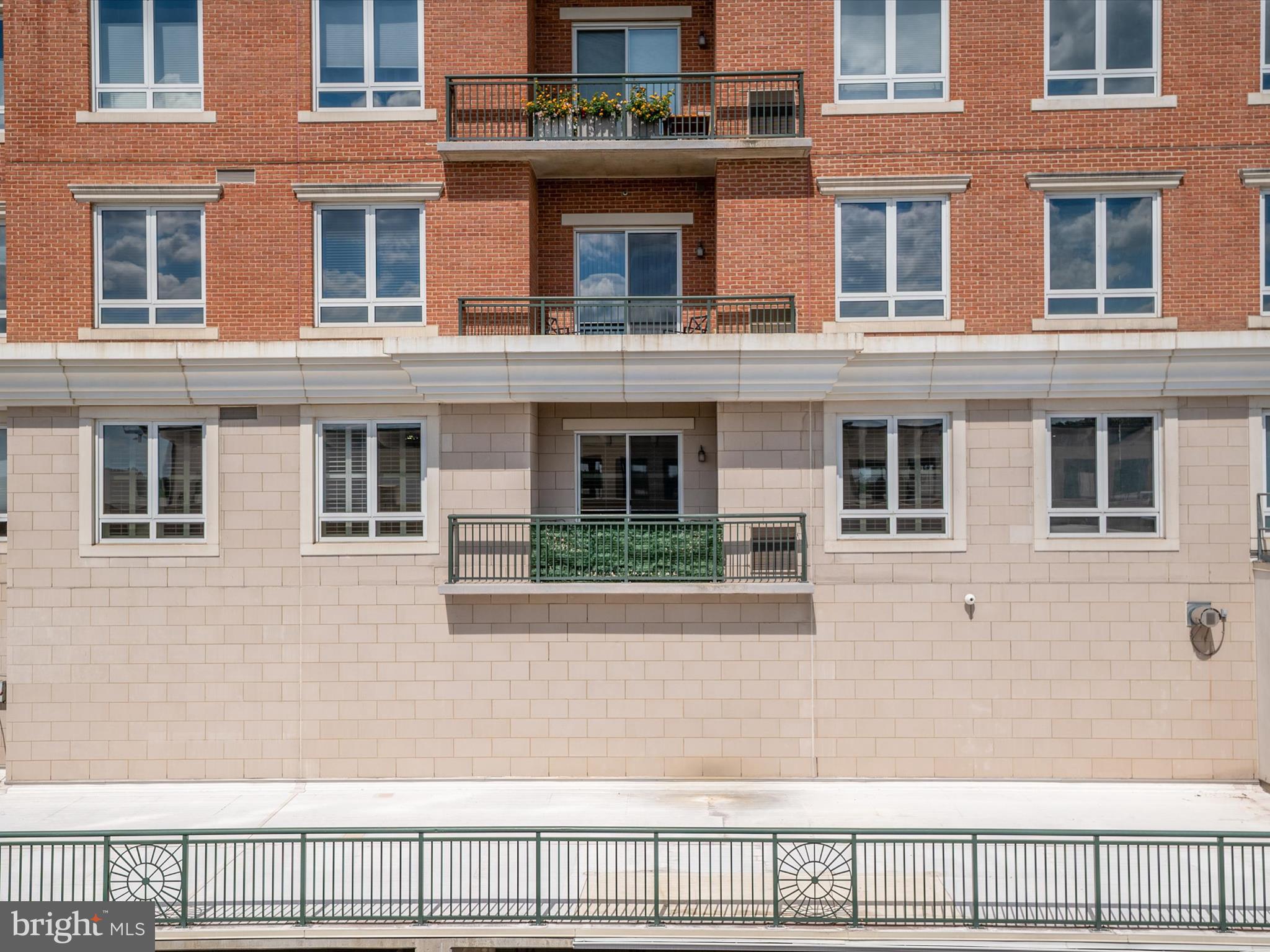 GRANDVIEW AT ANNAPOLIS TOWNE CENTRE - Residential