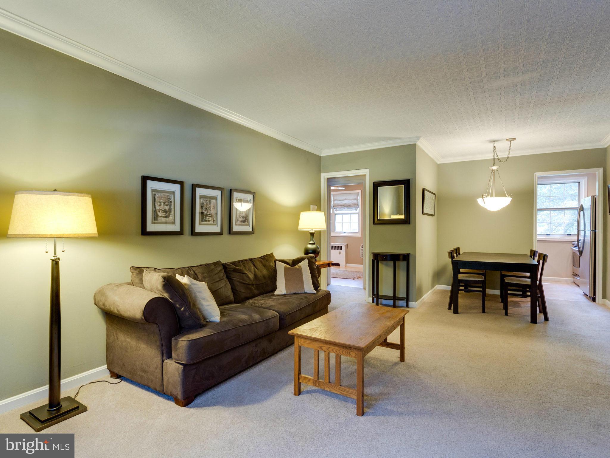 ARLINGTON OAKS - Residential