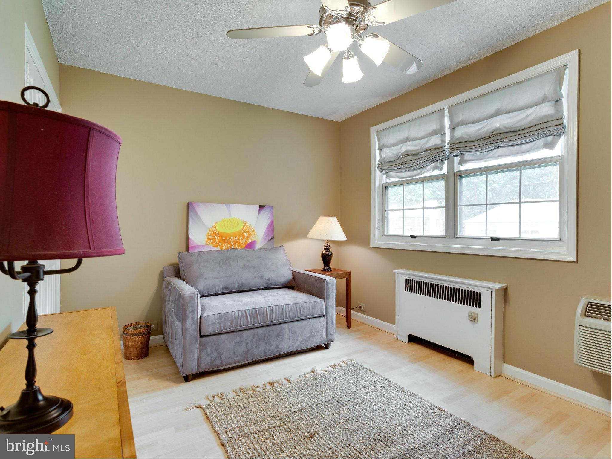 ARLINGTON OAKS - Residential