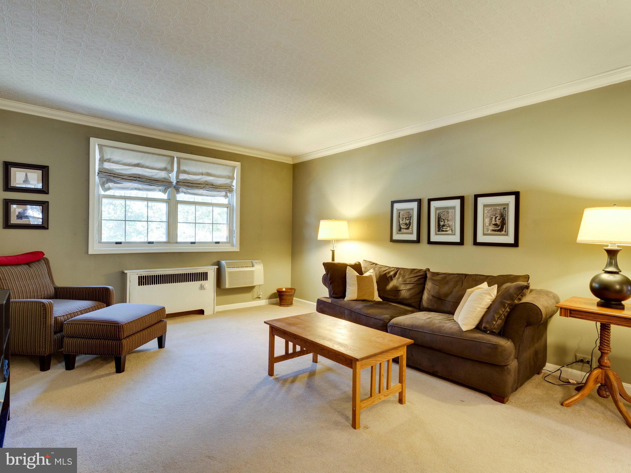 ARLINGTON OAKS - Residential