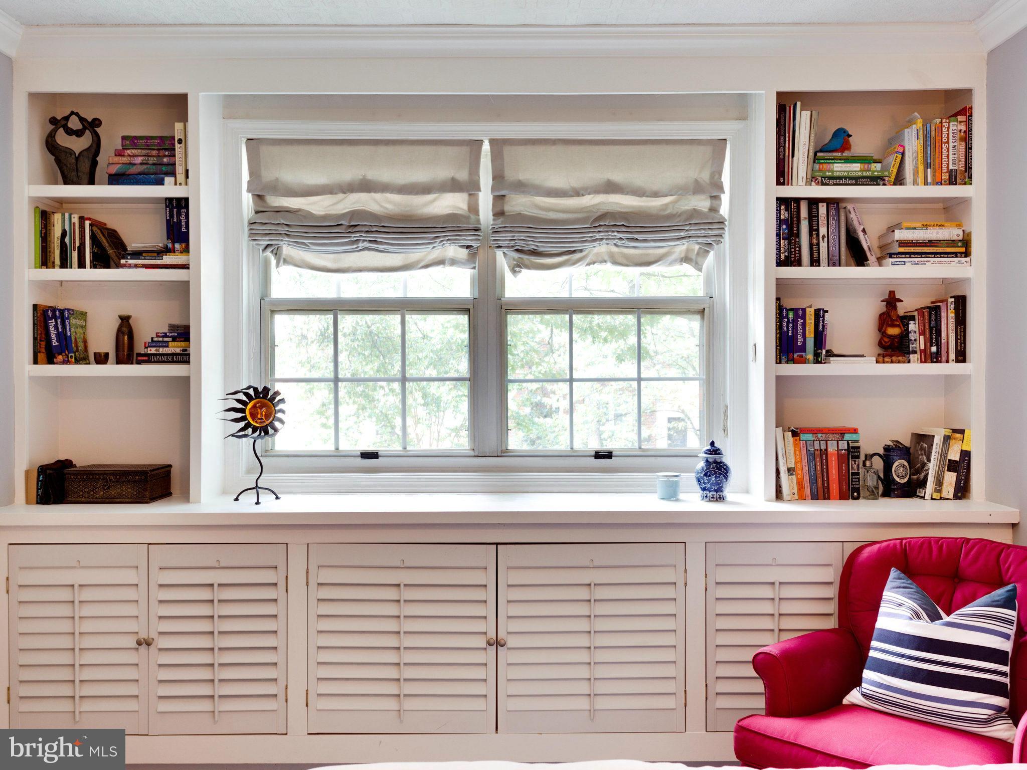 ARLINGTON OAKS - Residential