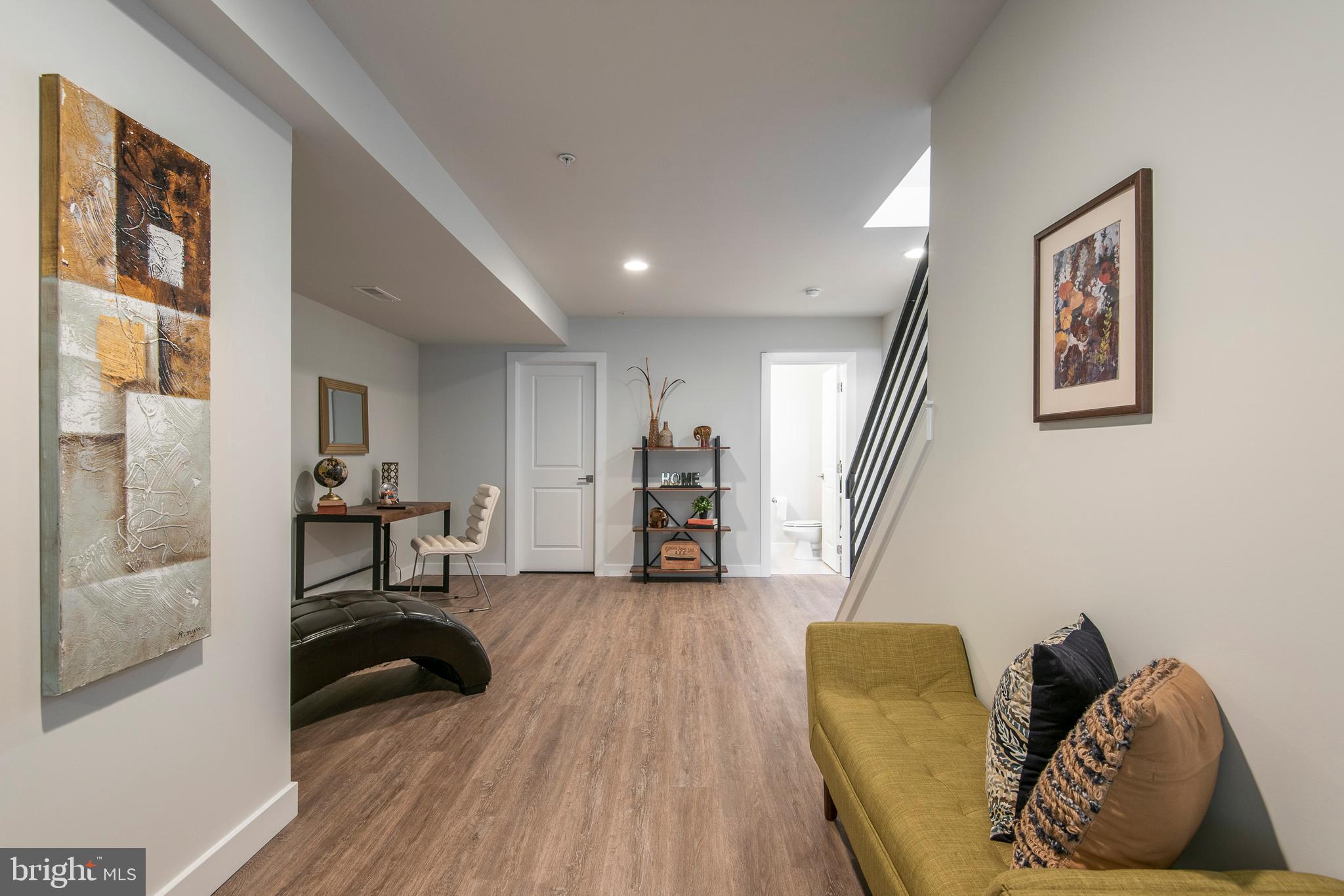 KENSINGTON - Residential