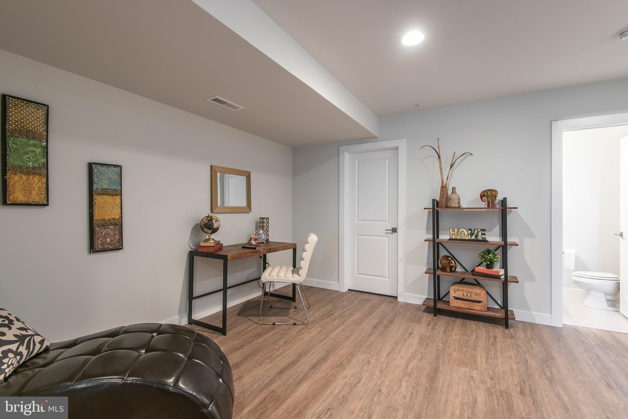 KENSINGTON - Residential