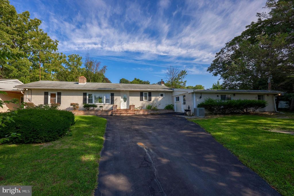 Photo of 155 Delp Road, Lancaster, PA 17601 (MLS # PALA2040794)