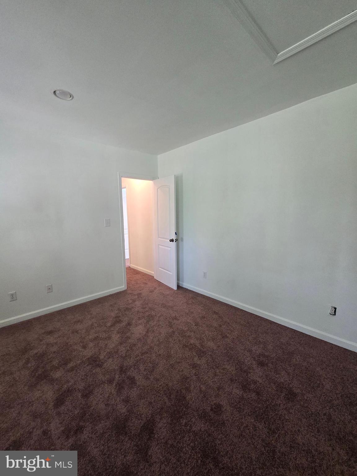 LONGVIEW BEACH - Residential