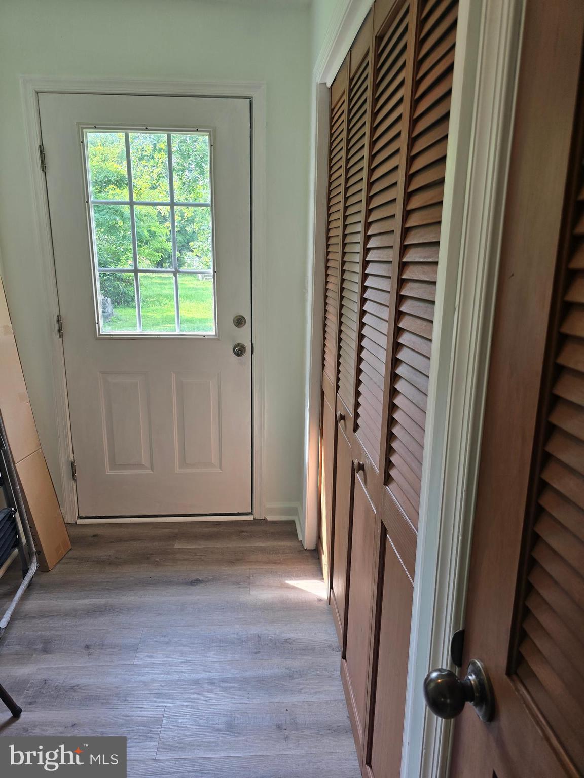 LONGVIEW BEACH - Residential