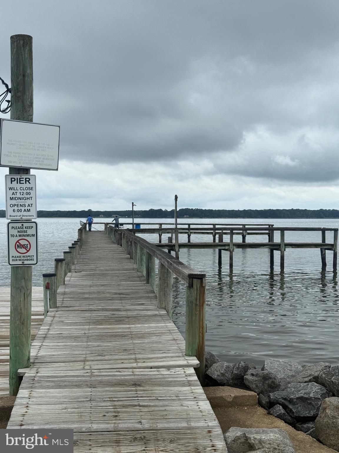 LONGVIEW BEACH - Residential