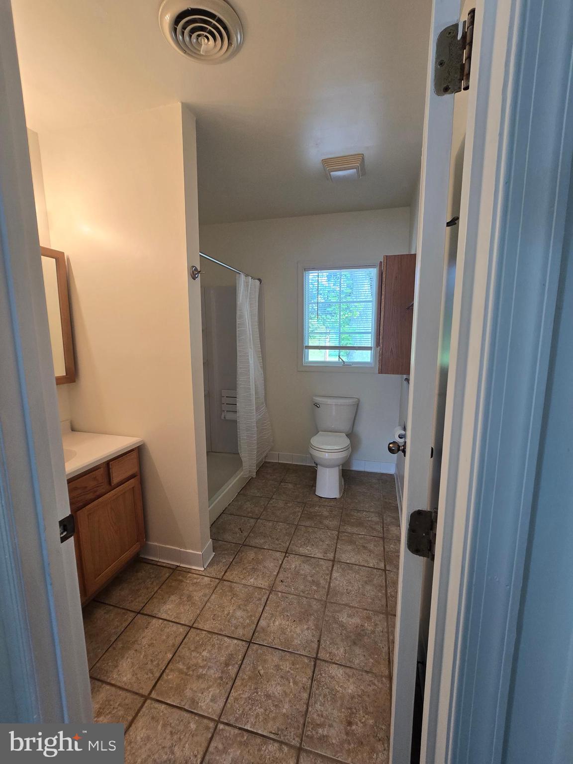 LONGVIEW BEACH - Residential