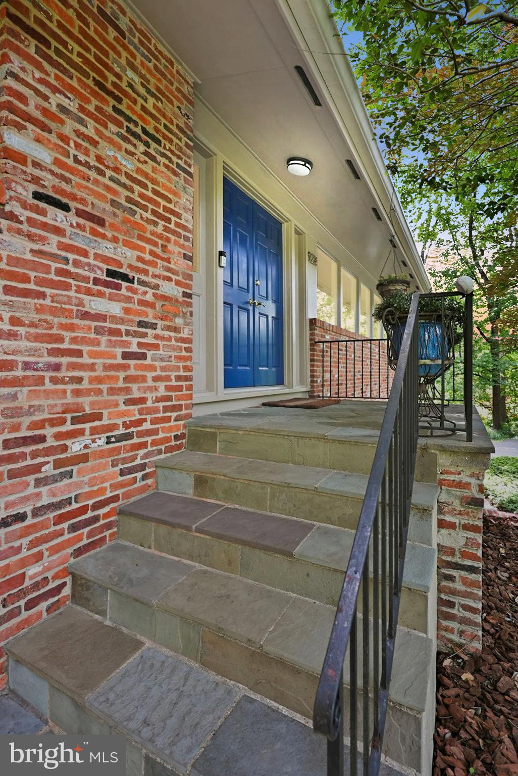 9228 FARNSWORTH DRIVE